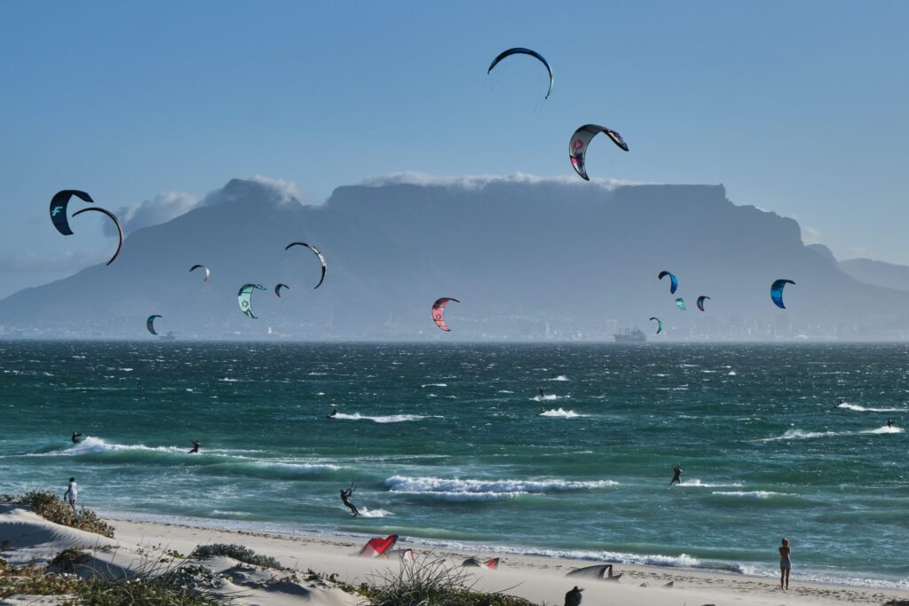 Ride the Wind – Finding the Best Kite Surfing Spots in Cape Town