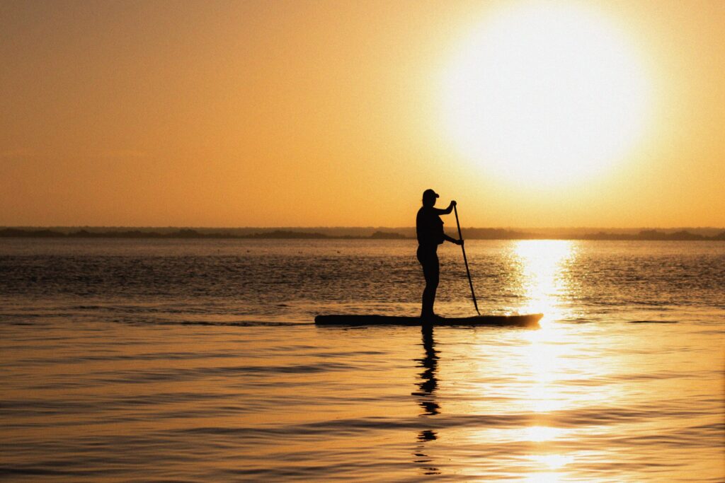 Stand-Up Paddleboarding in Cape Town – Paddle to Paradise