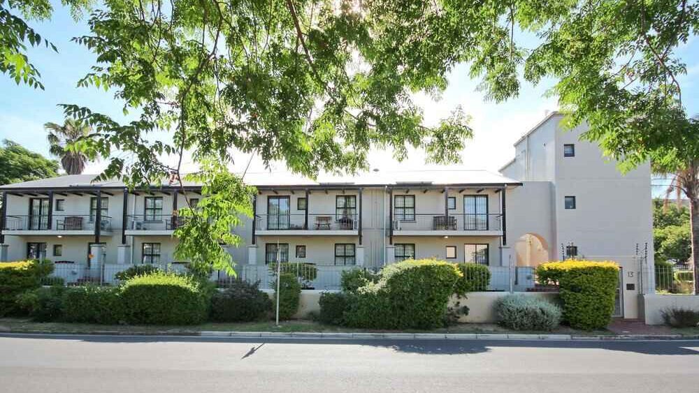 Vilaroux Hotel