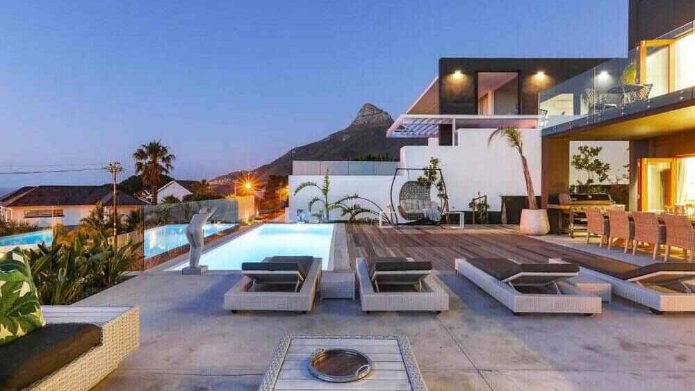 Jo Leo House