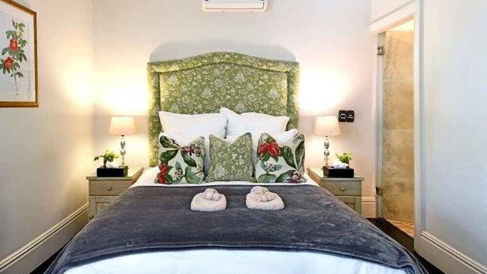 Auberge Daniella Room