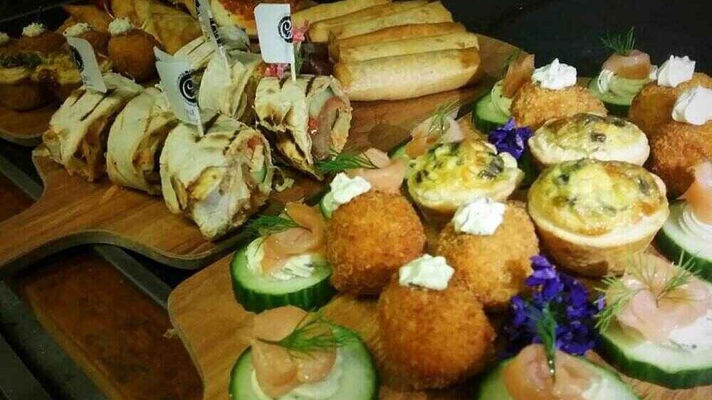 CA ONE TABLE Food