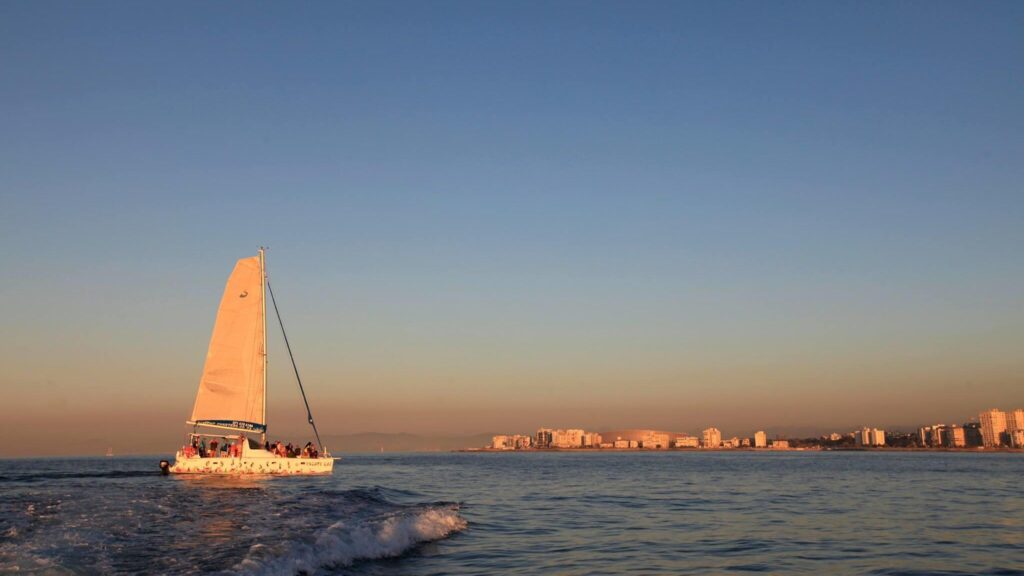 Sundowners with Waterfront Adventures