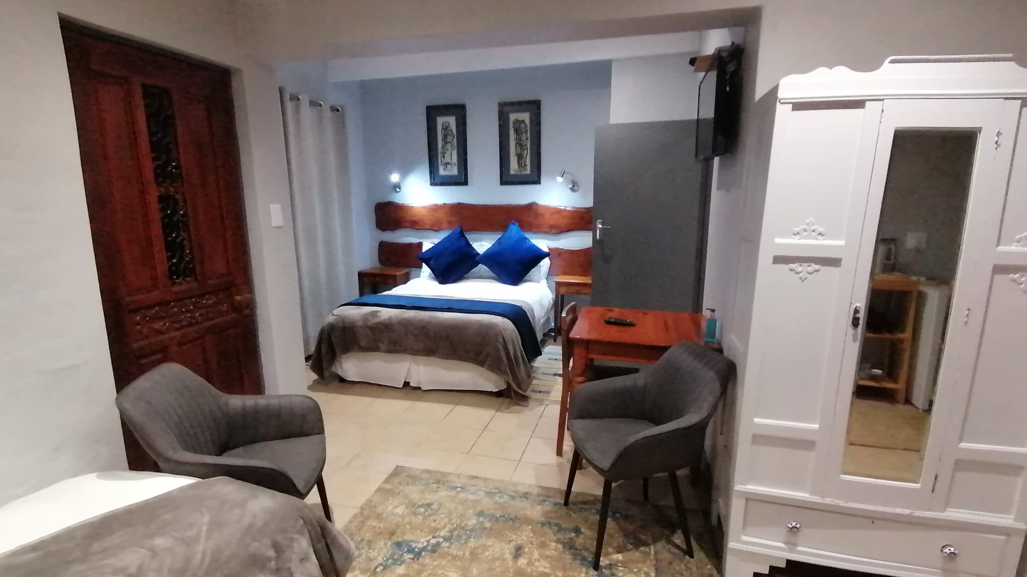 Aanhuizen Guest House Room