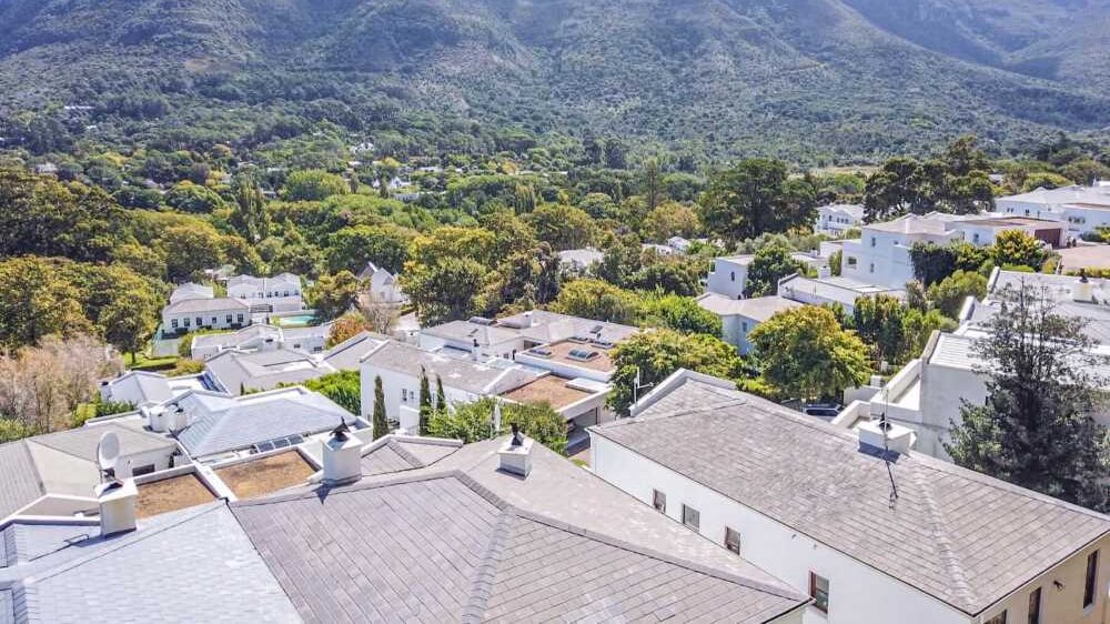 North Oaks Estate
