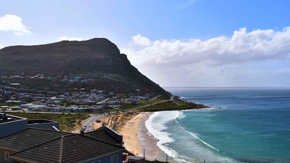 Glencairn Beach