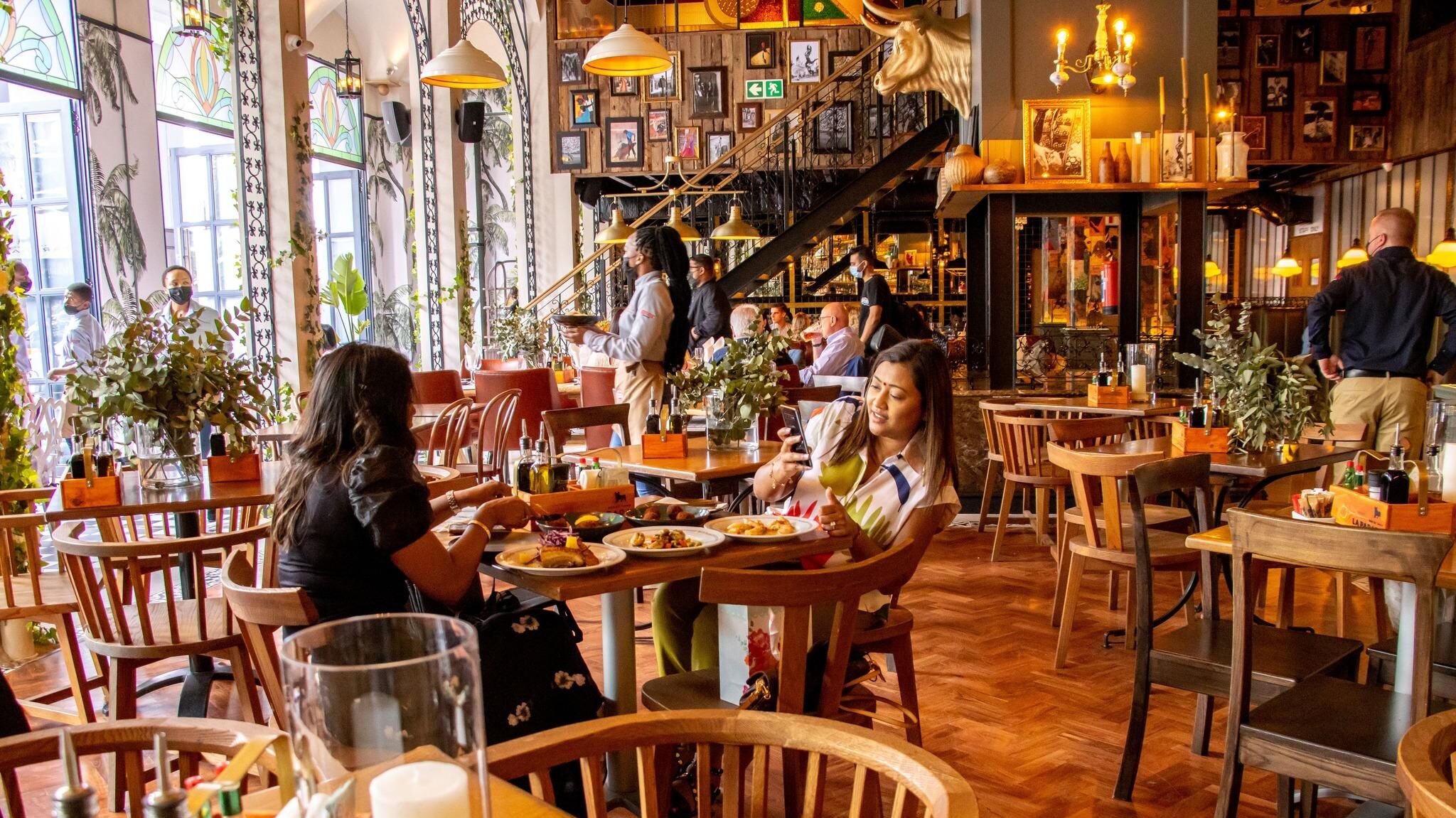 La Parada Constantia Nek