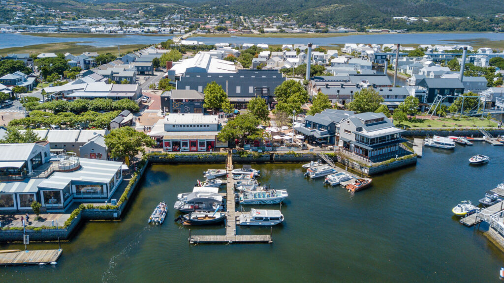 Places to Stay In Thesen Island