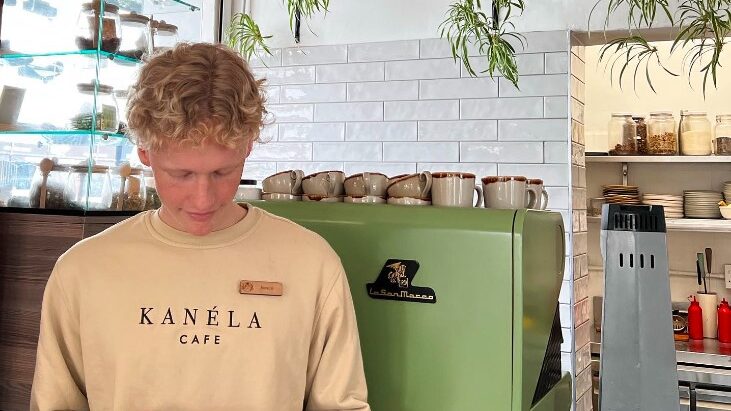 Kanéla Café