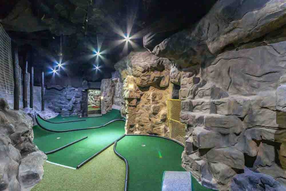 Golf Cave at Scratch patch