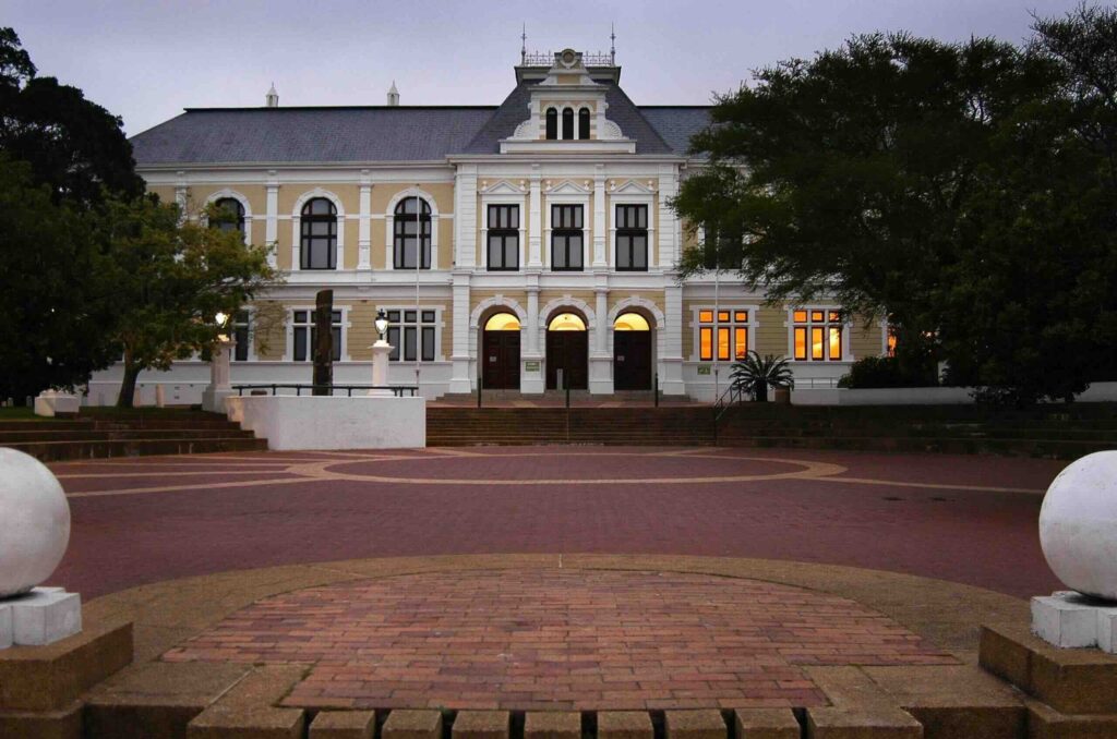 Adult Indoor activities Cape Town - Iziko Museums
