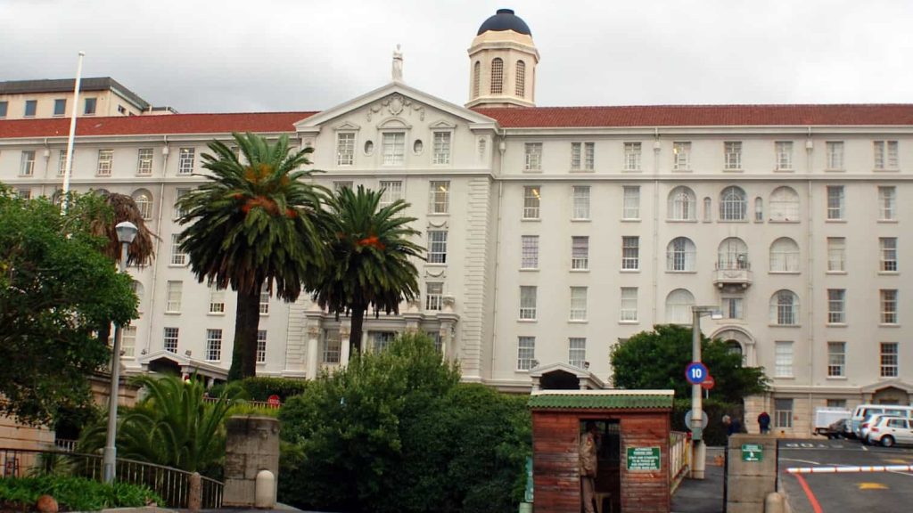 Groot Schuur Hospital building