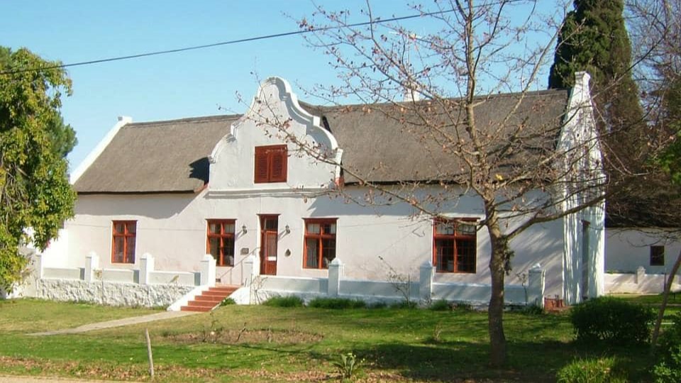 Long house in Mamre