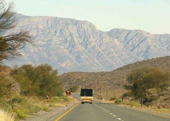 15 Common Mistakes Travellers Make When Visiting Small Towns