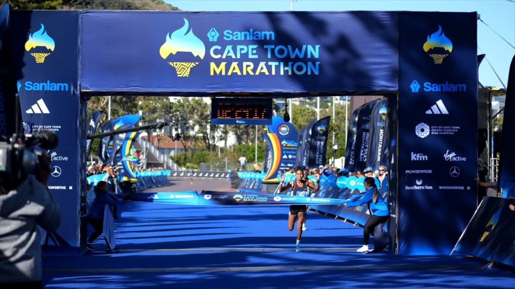 What’s on in Cape Town in October 2025 - Kite festival Sanlam Cape Town Marathon