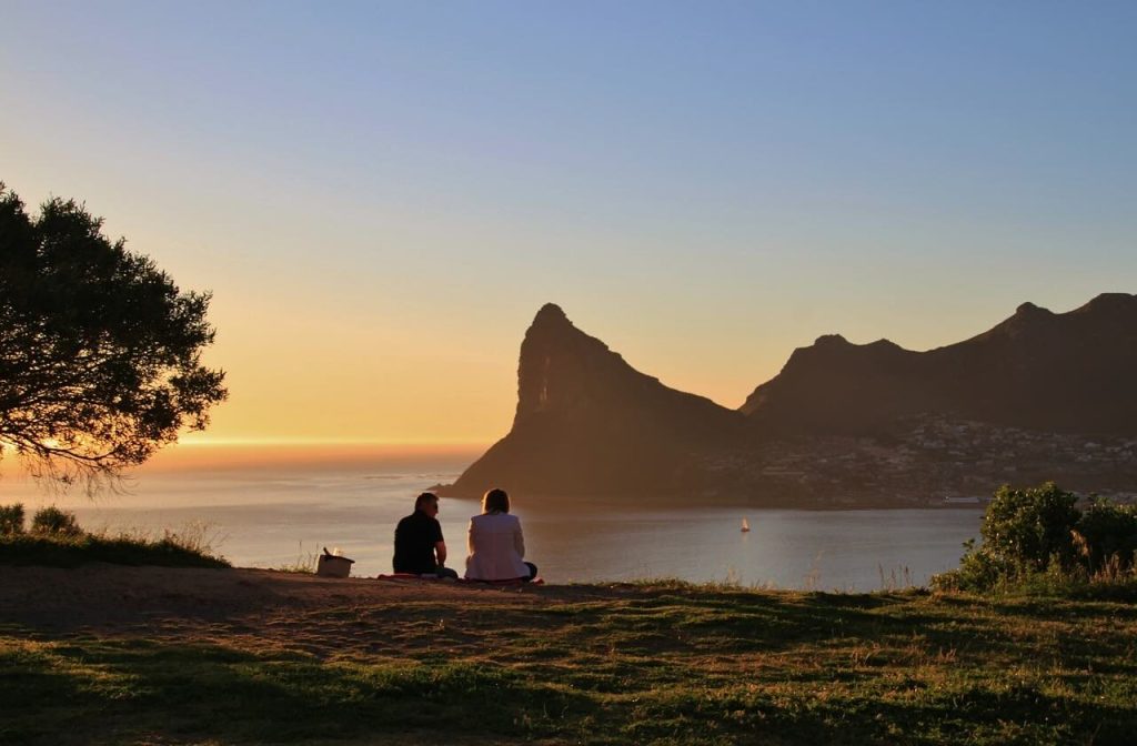 Chapman’s Peak Drive – Sunset on the Edge. Chasing the best Cape Town sunsets.