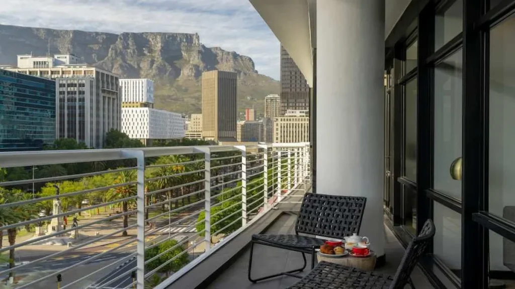Onyx Hotel Balcony - Cape Town CBD Hotels