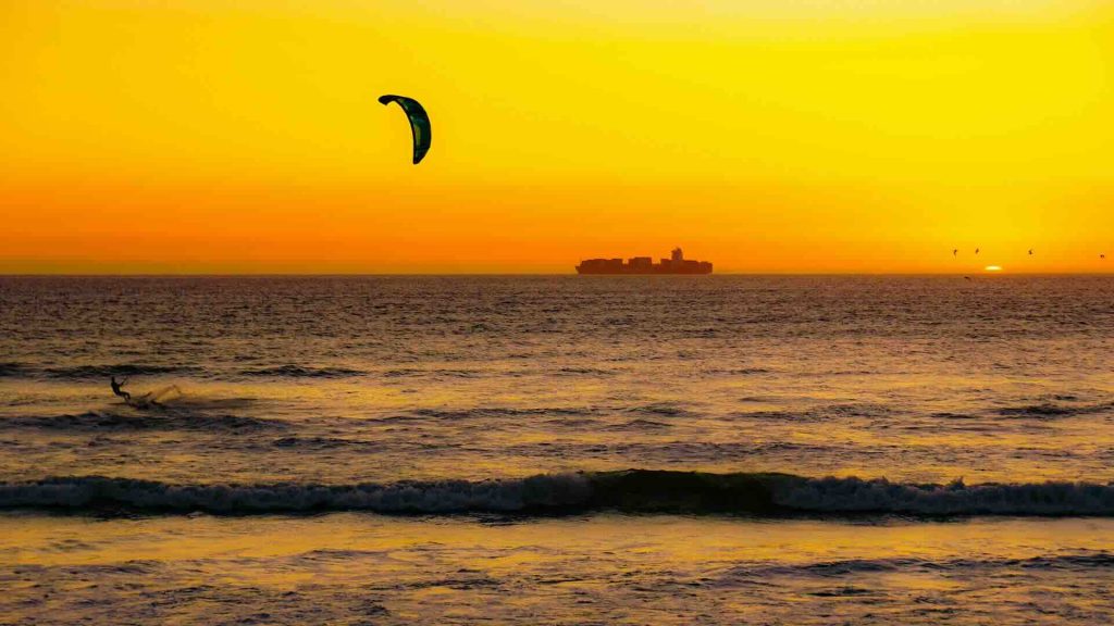 Perfect Lighting and Moments. Blouberg beach for that perfect postcard shot.