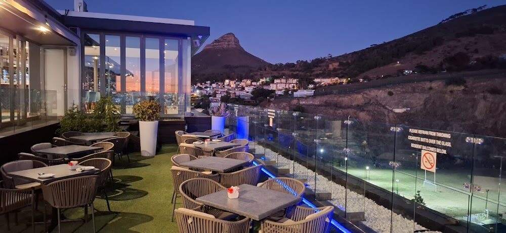 Utopia Restaurant – Dining Elevated. Chasing the best cape town sunsets.