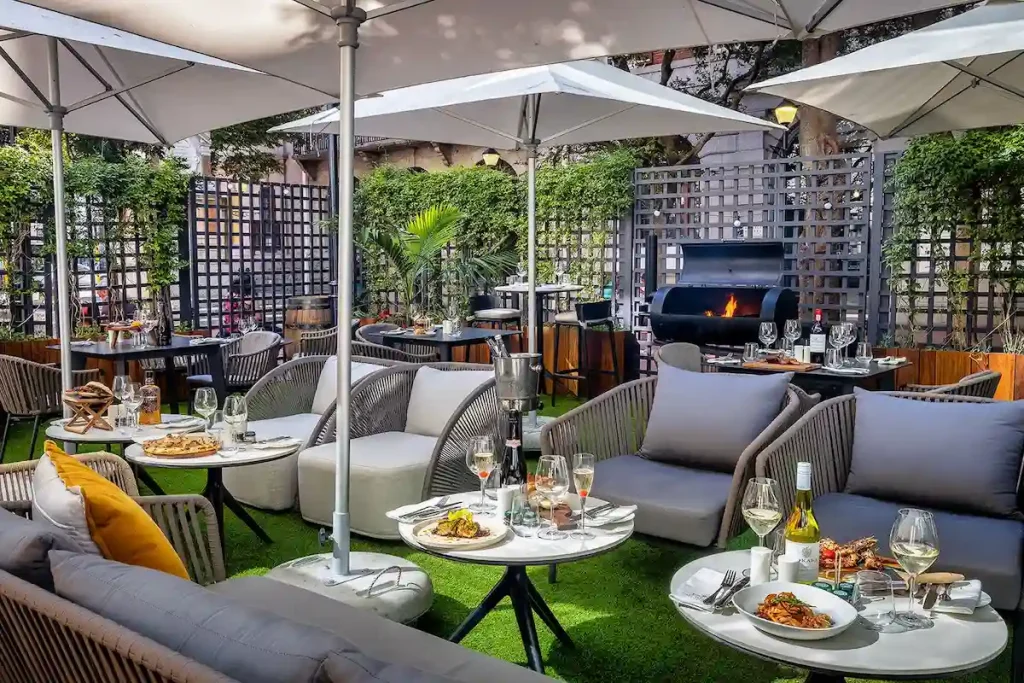 Taj Cape Town Outdoor Area