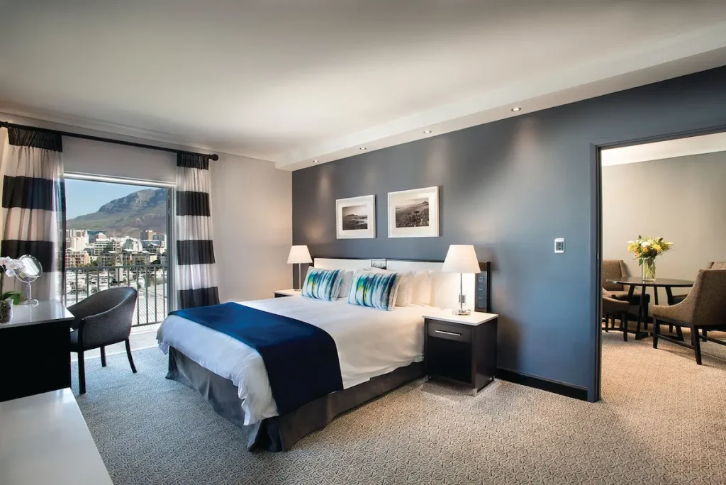 The Commodore Room - Cape Town Hotels