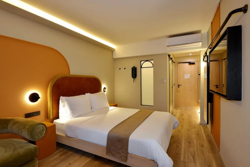 V&A Waterfront City Lodge Hotel Room - Cape Town