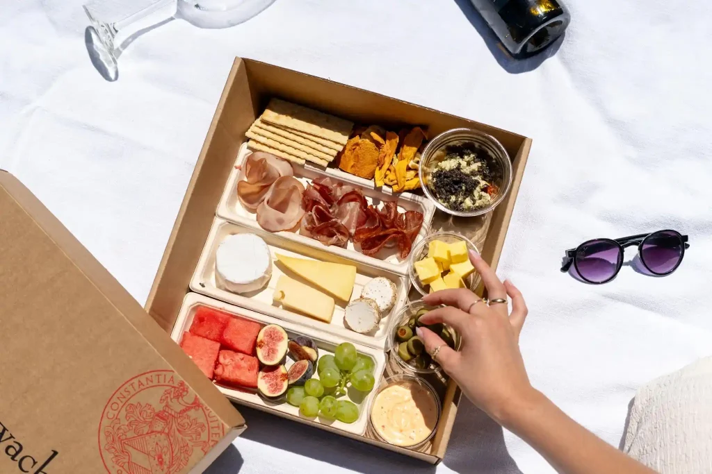 Buitenverwachting Picnic Platter - Valentine's Day Gifts for Her