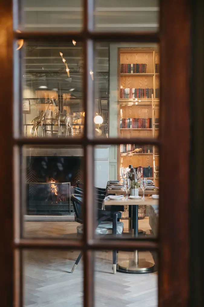 Oak Terrace Relaxed Dining Experience